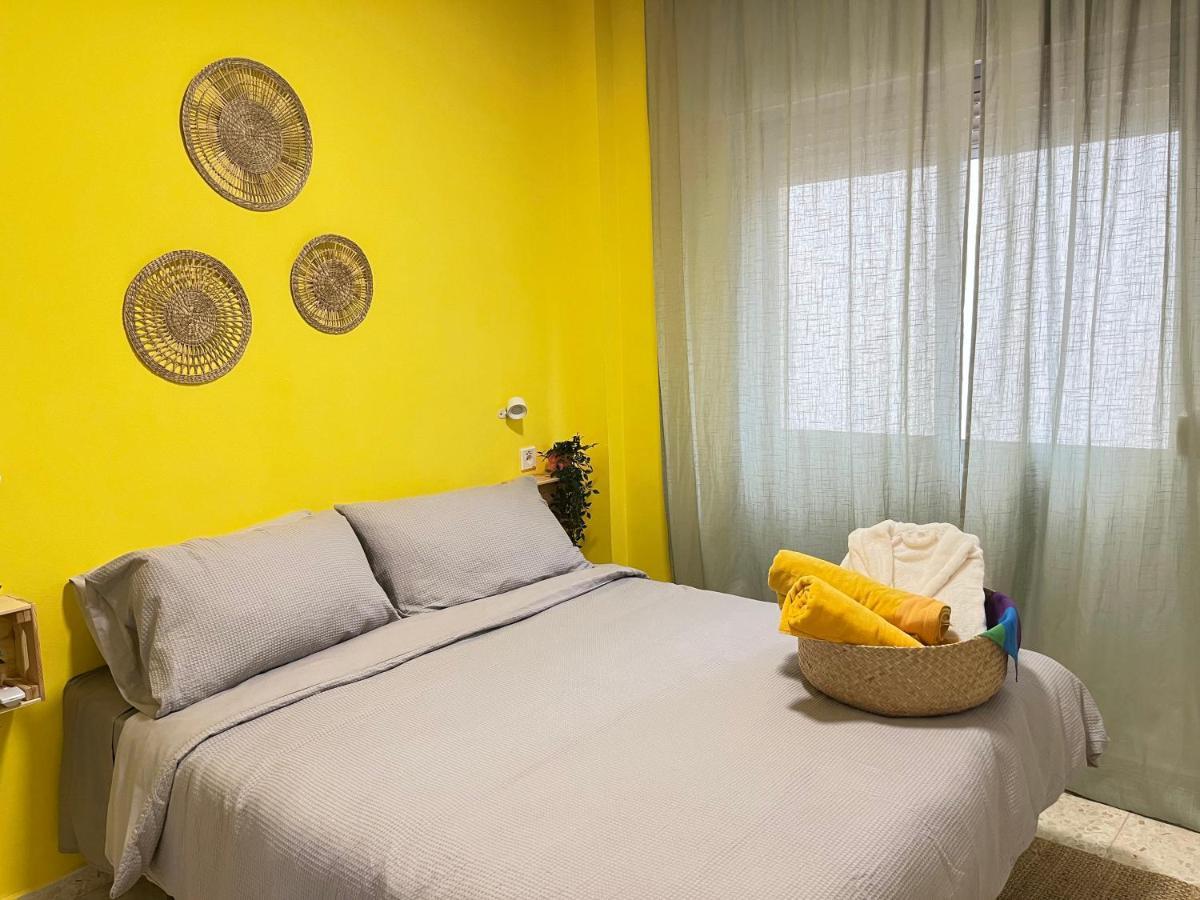 Gay Hostel Торремолинос Экстерьер фото