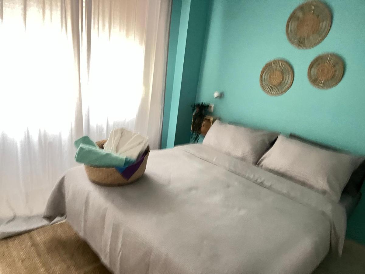 Gay Hostel Торремолинос Экстерьер фото